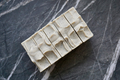 Peppermint Poppy - Natural Vegan Handmade Soap Bar - Cloud Mango ®